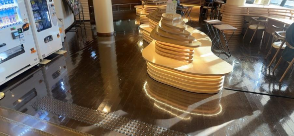 アイセル シュラ ホール こくりのカフェ